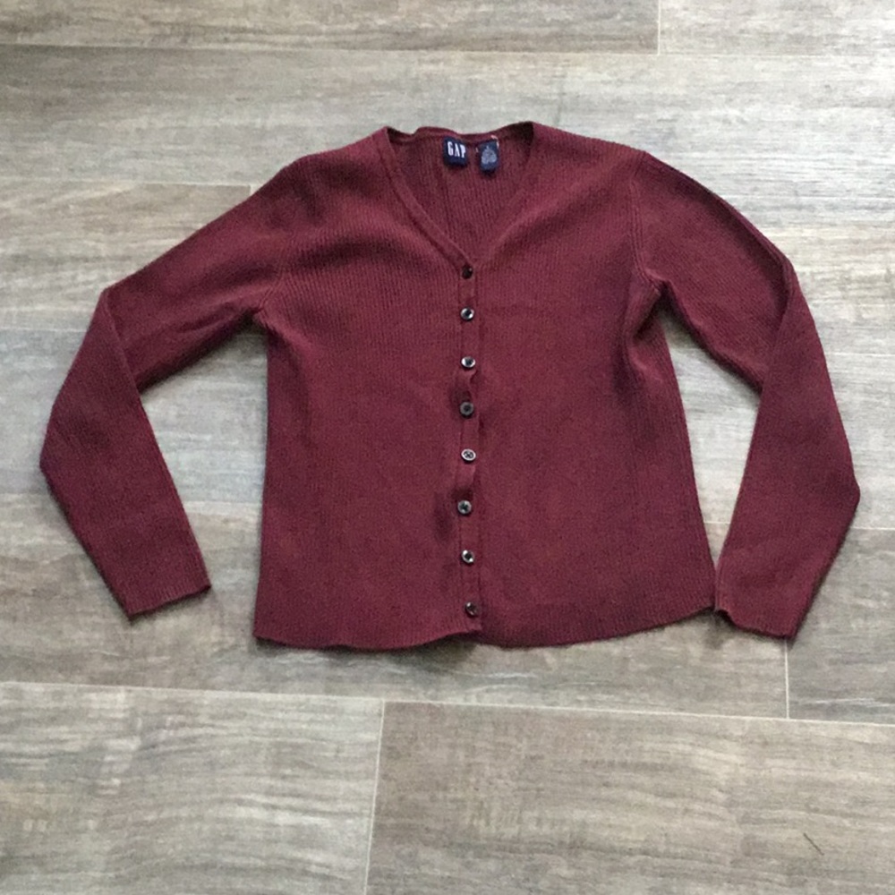 Gap wine colored buttoned up the front long sleeved ribbed sweater-cover… - Picture 12 of 14